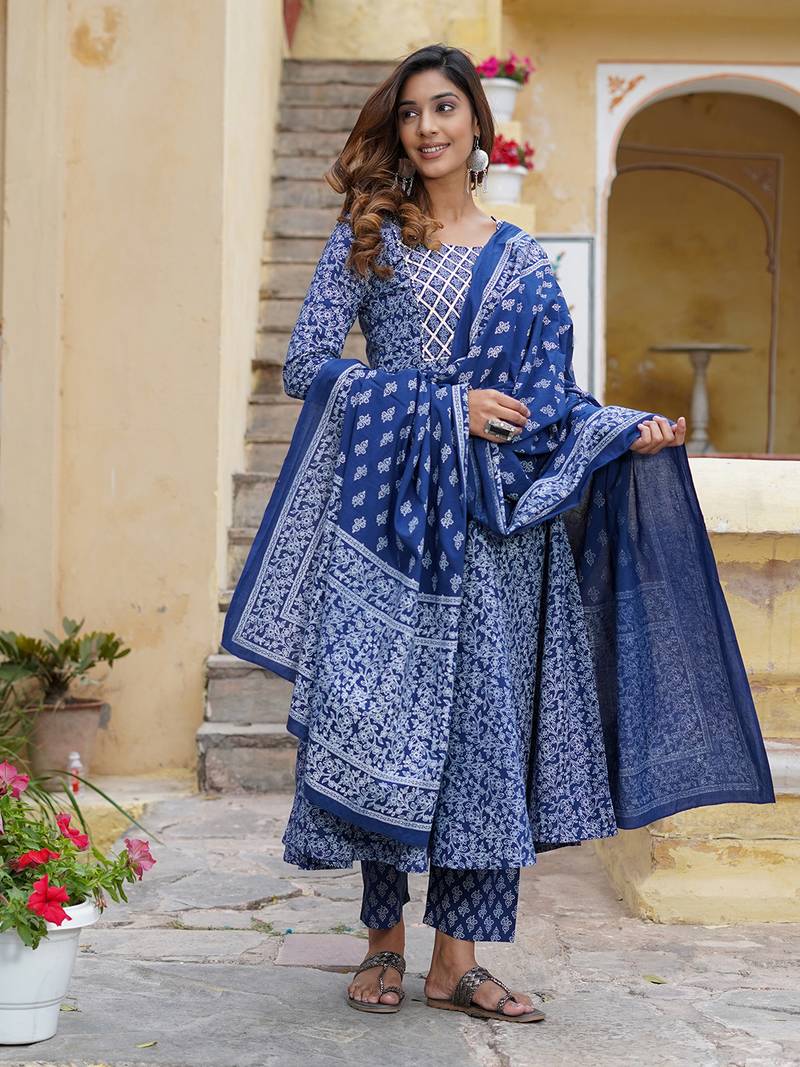 Women's Kurta Set With Dupatta